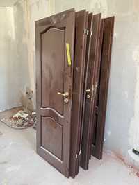 Piękne, ciężkie drzwi drewniane wykonane przez stolarza rożne rozmiary