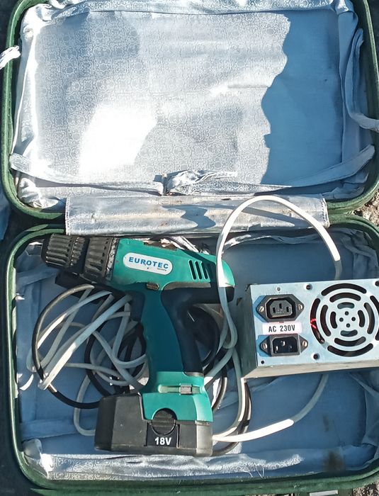 Шуруповерт евротек.