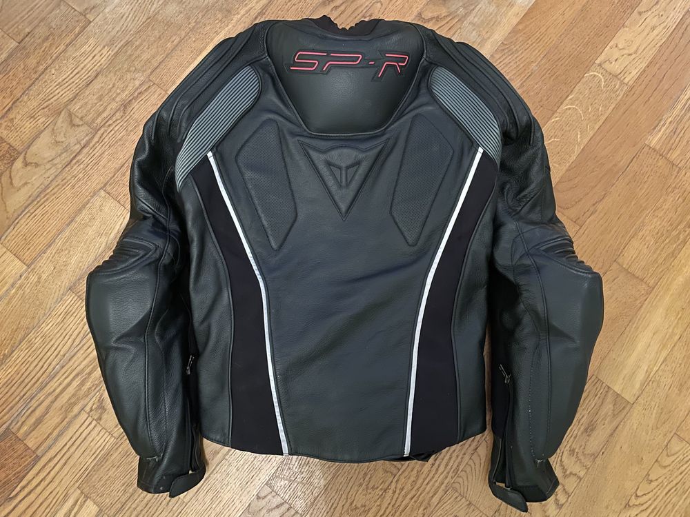 Мотокуртка Dainese кожаная