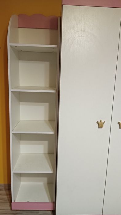 Zestaw mebli dla księżniczki