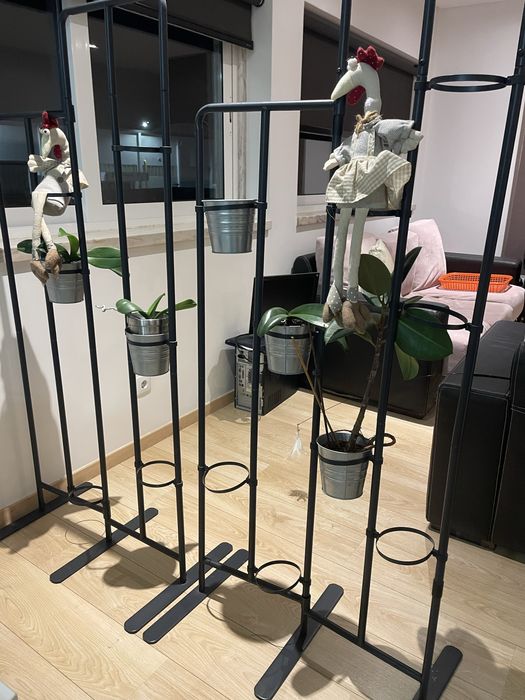 Floreira amovivel preto com suporte vasos