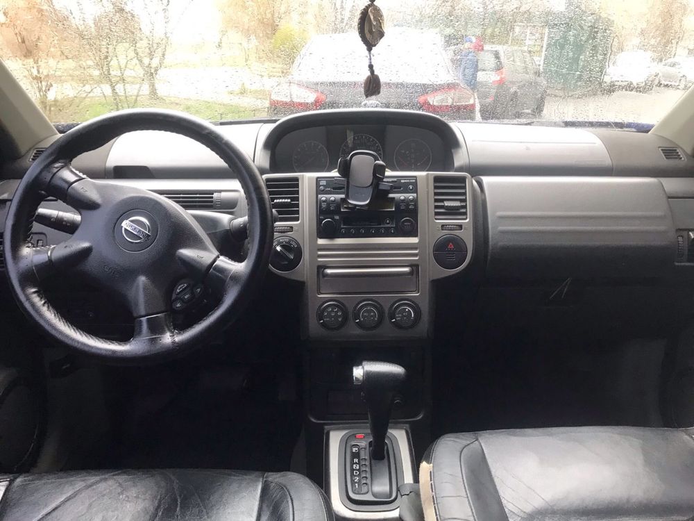 Nissan X-Trail T 30 Автомат, обьем 2,5