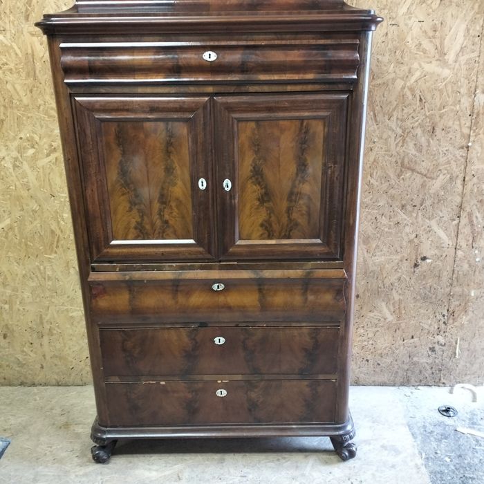 Stary kredens biedermeier