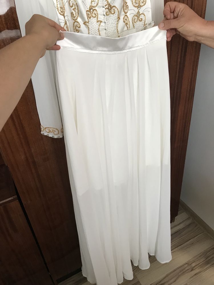 Сукня в національному стилі ручна робота