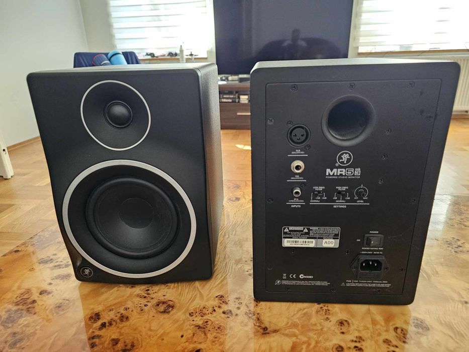 Monitory studyjne MACKIE MR5 MK3