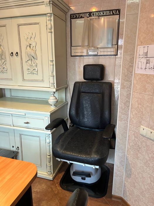 Здам місце в салоні