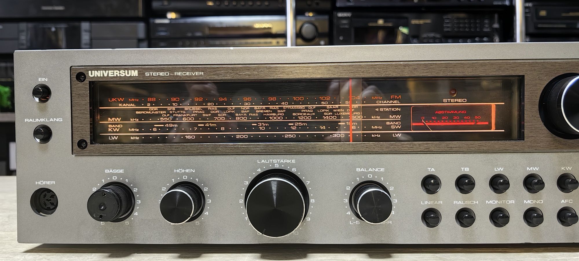 Ресивер Universum VT 23016M/4Ω