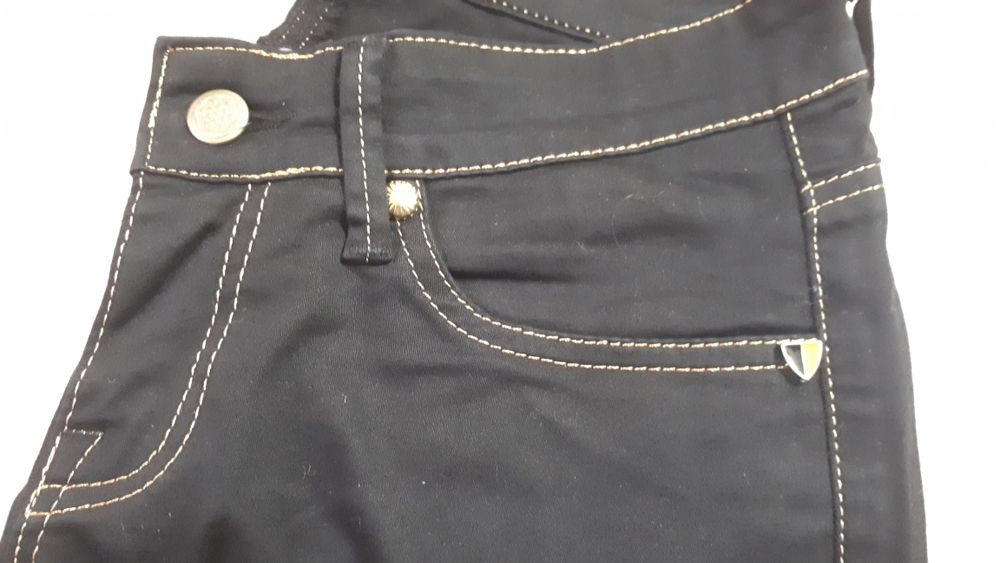 Top e bermudas karlora 85