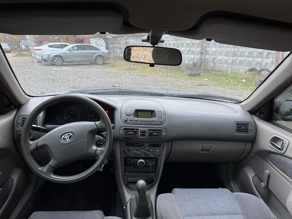 Toyota Corolla 1.4 бензин В ОТЛИЧНОМ СОСТОЯНИЕ