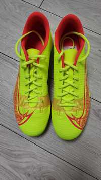 Buty piłkarskie Nike Mercurial Vapor 14 Club FG/MG