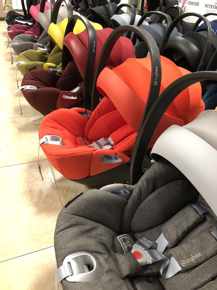 Автокрісла Шоурум Britax Romer Recaro Cybex Maxi-Cosi Chicco сайбекс