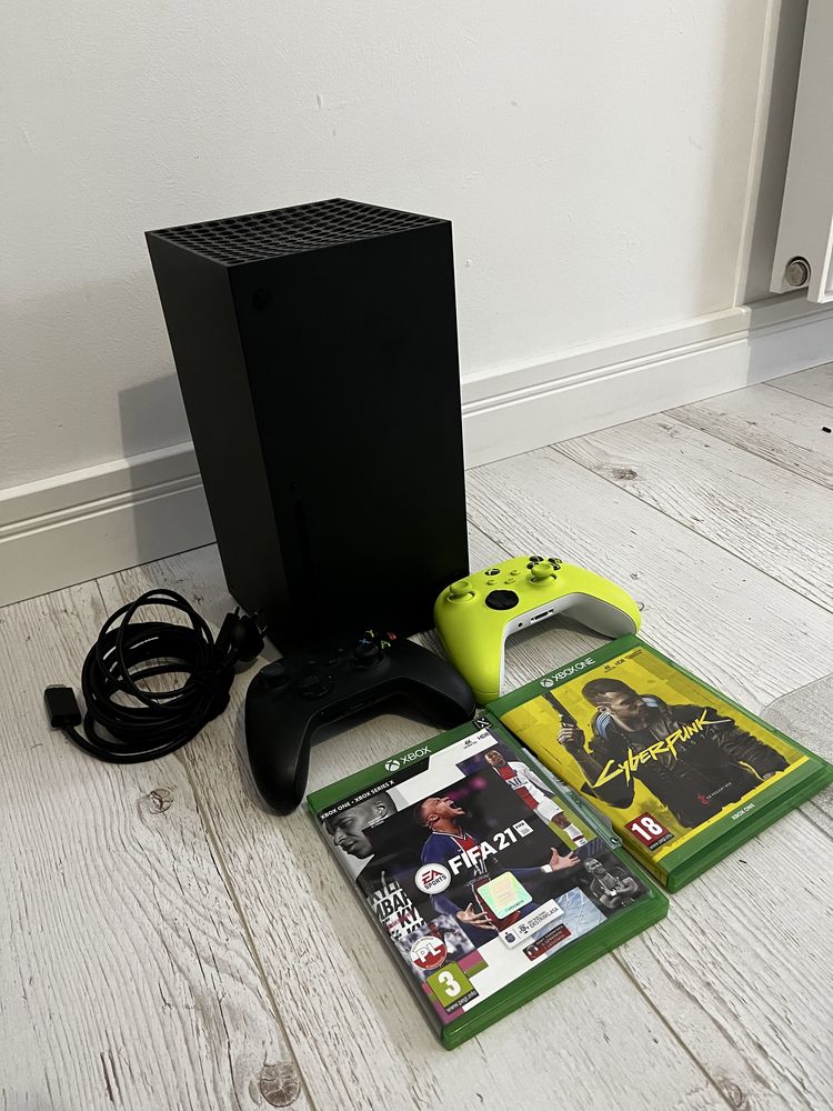 Xbox series X + dwa pady + dwie gry
