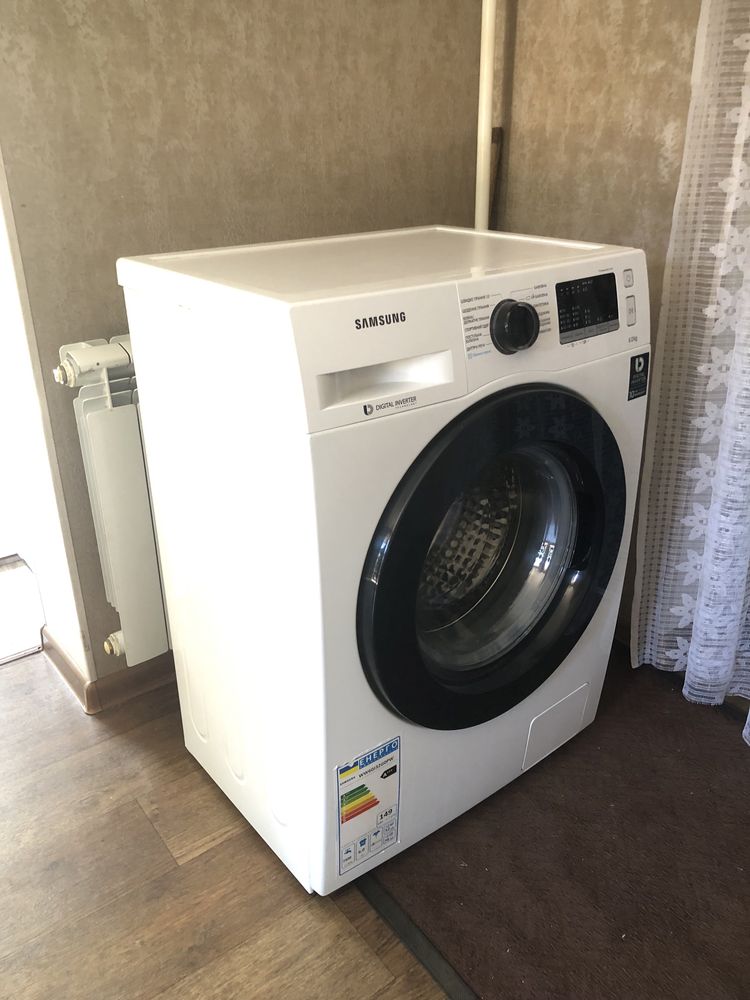 Продам стиральную машинку samsung