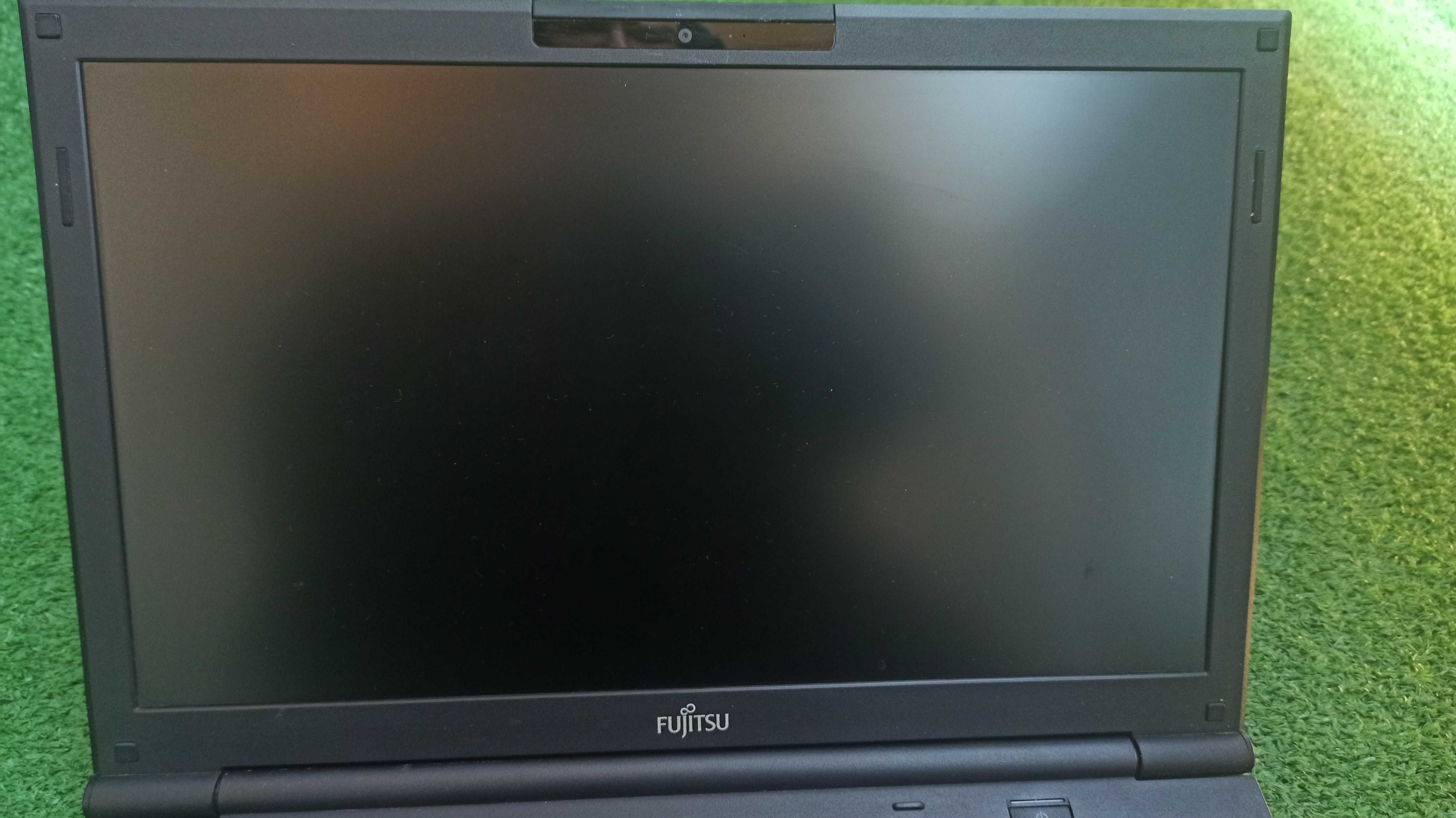 Laptop Fujitsu A532