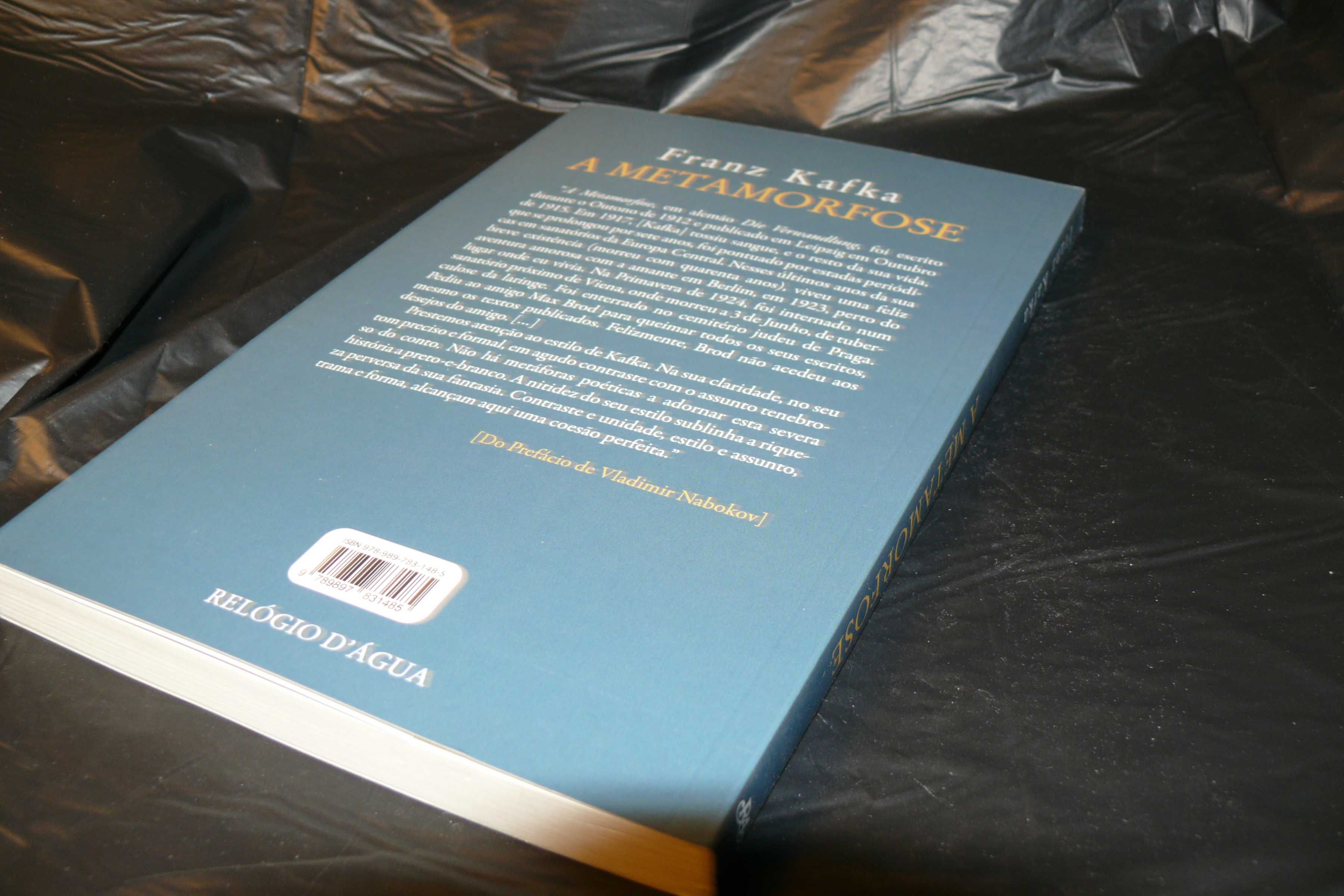 Livro A Metamorfose de Franz Kafka (Português)