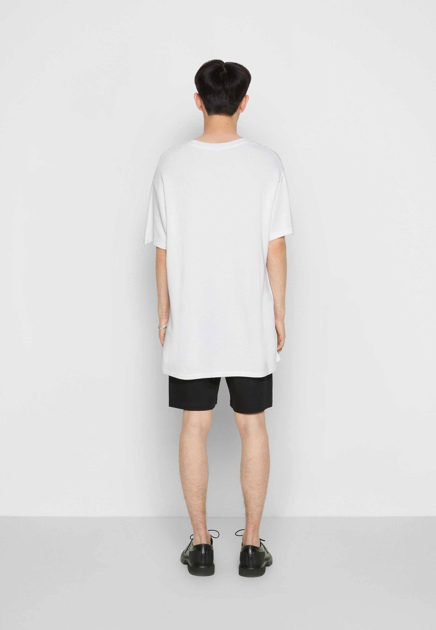 T-shirt gruby  z lyocellu oversize Won Hundred r.M