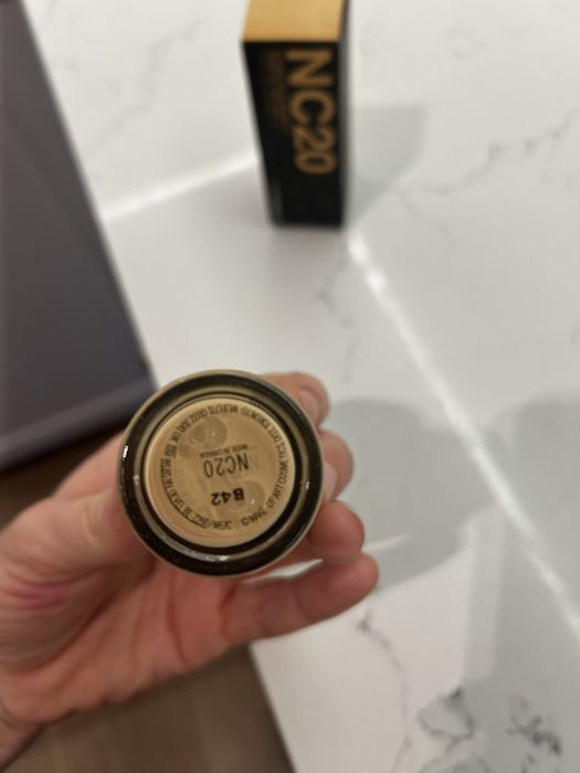 Mac studio fix fluid podkład NC20 nowy!