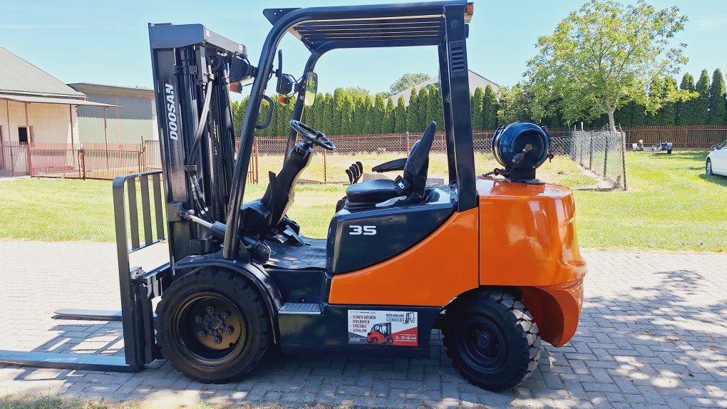 Wózek widłowy Doosan G35C-5 z 2014r stan bdb UDT widlak