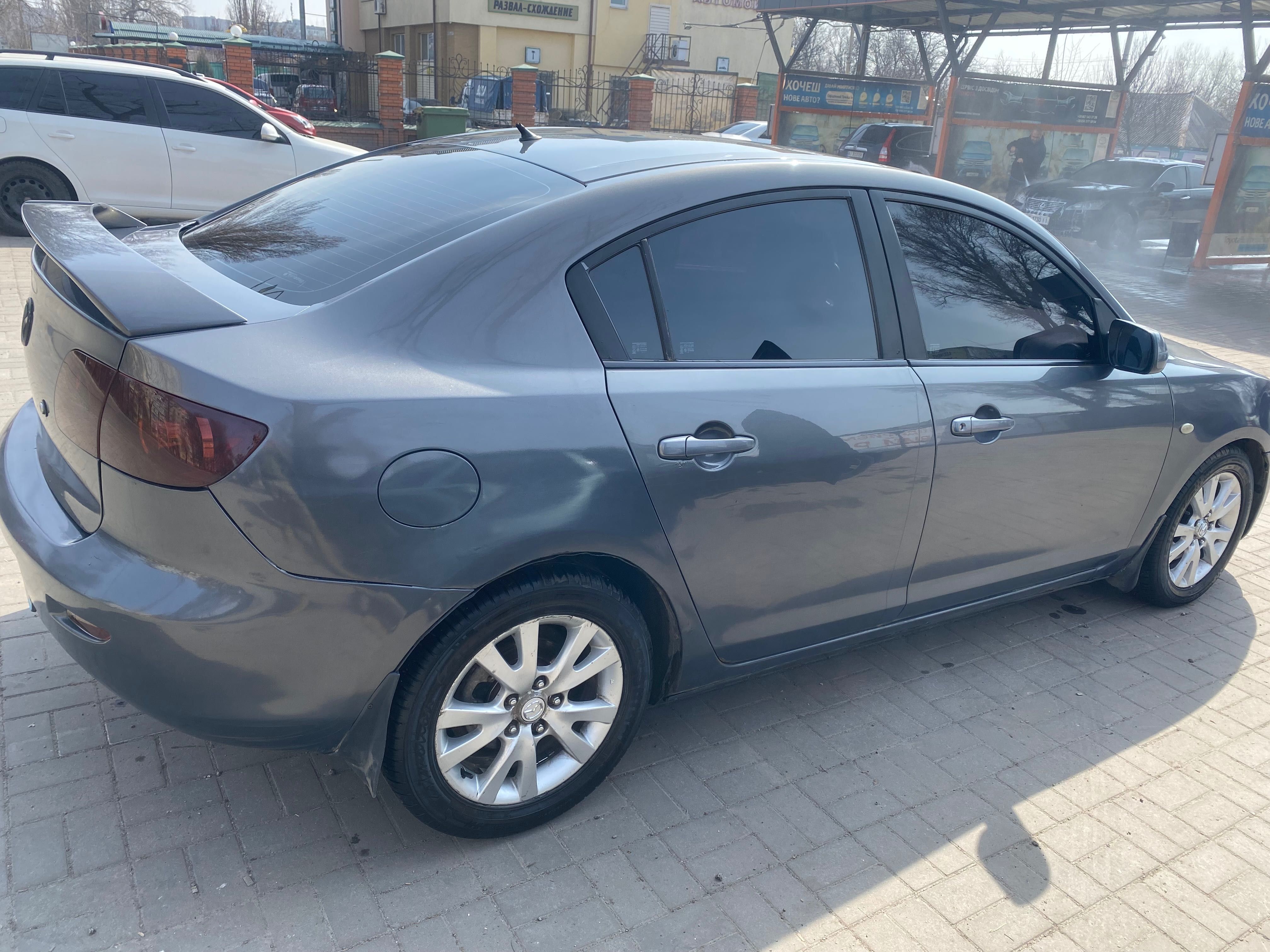 Mazda 3 2006р в доброму ходу