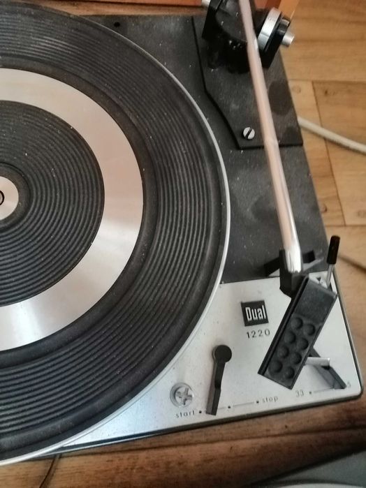 Gramofon y DUAL 1215, 1220, 1222 na części
