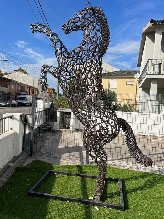Cavalo em ferraduras