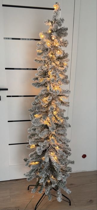 Sztuczna choinka ośnieżona ze światełkami LED 183 cm
