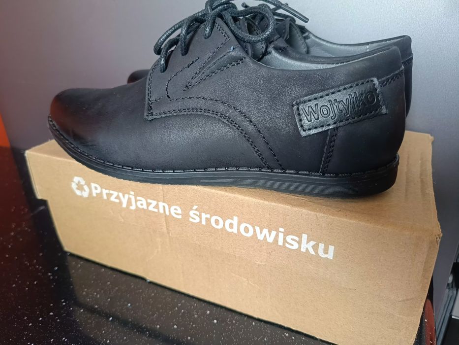 Wojtyłko buty komunijne