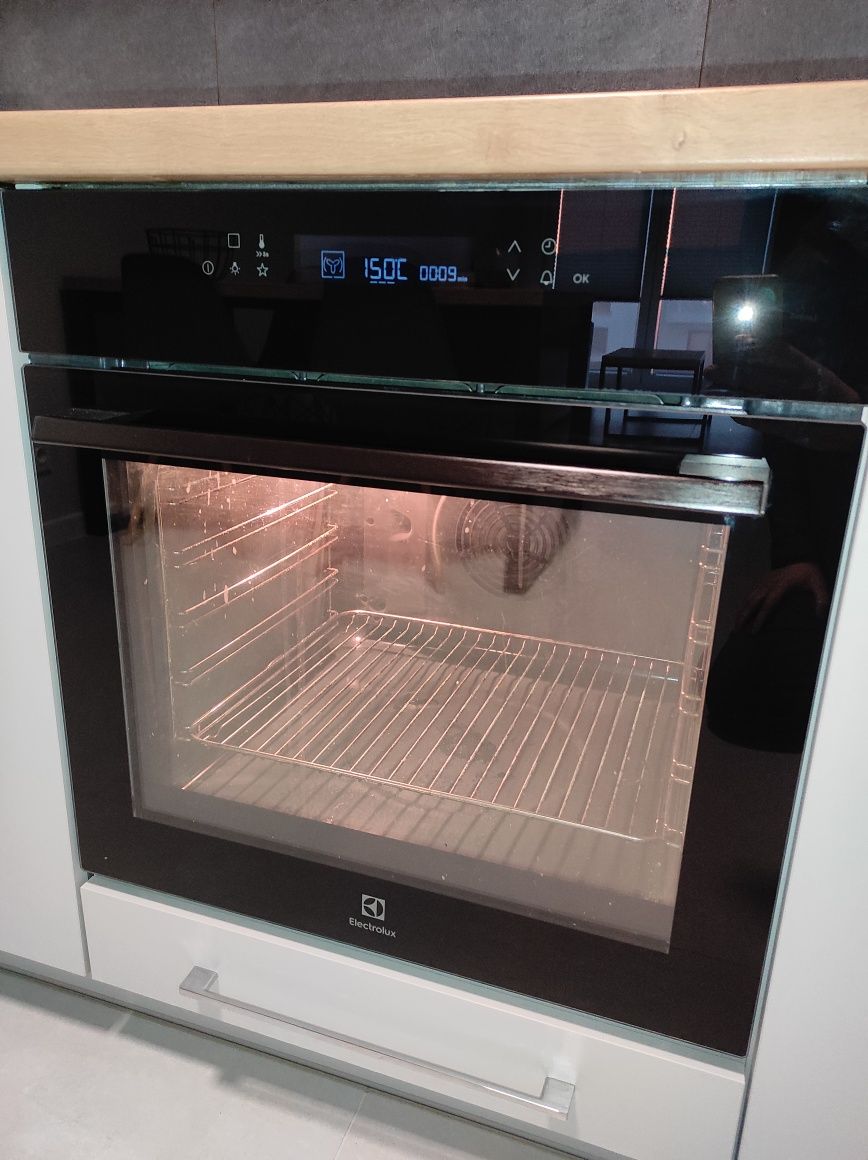 Piekarnik Electrolux EOE7C31Z seria 7000