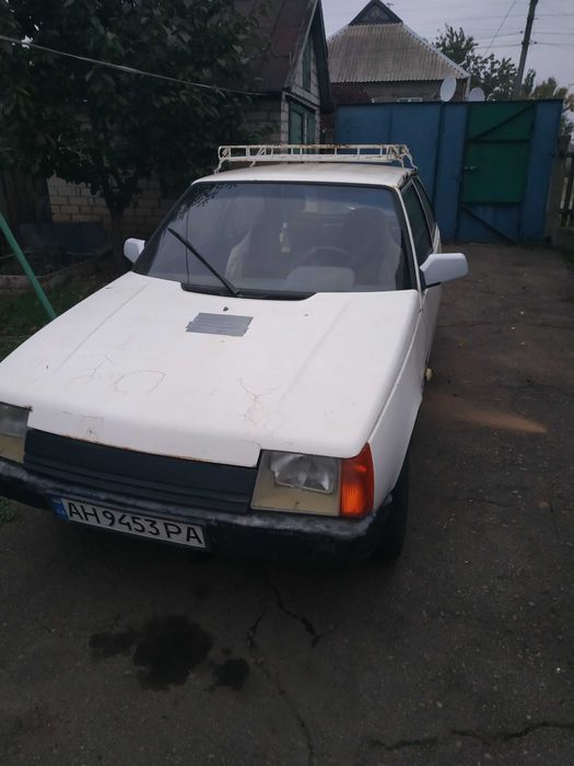 Продам таврию на ходу, с документами!