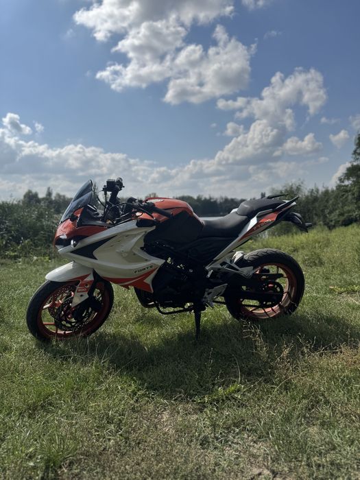 Продам мотоцикл FORTE FT300R1