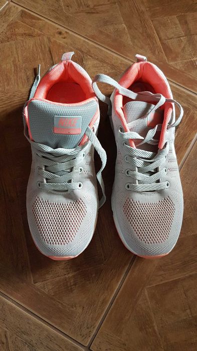 Sprzedam buty Nike w stanie idealnym