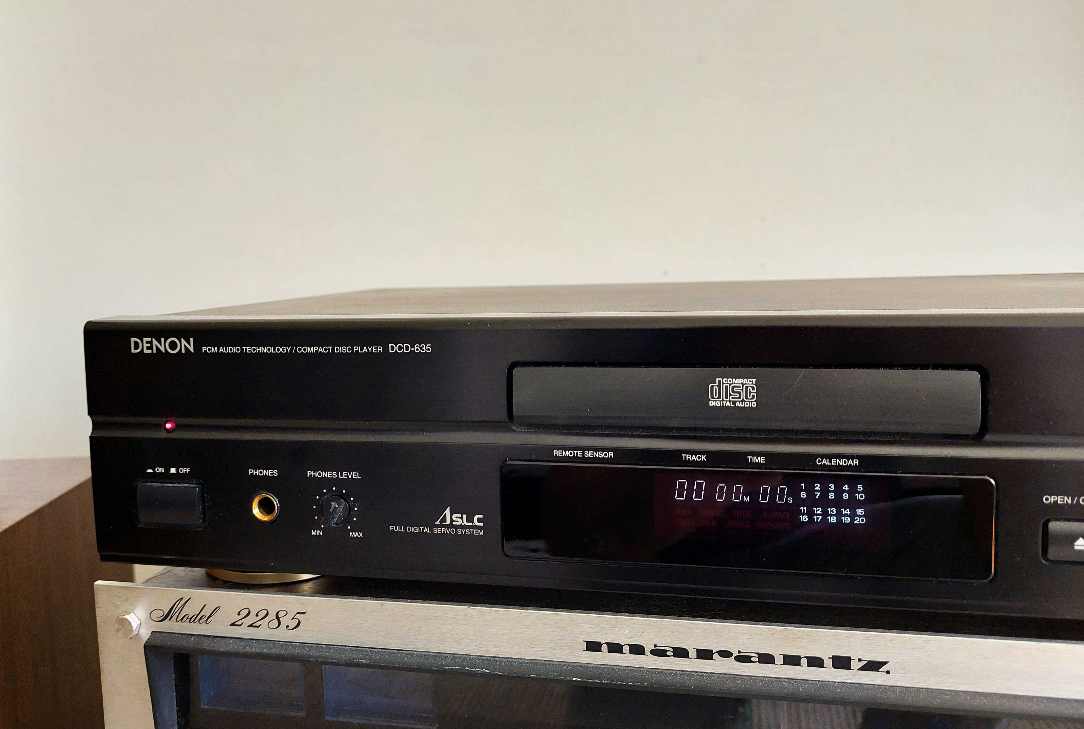 Leitor de CD's Denon DCD-635 Stereo Compact Disc Player