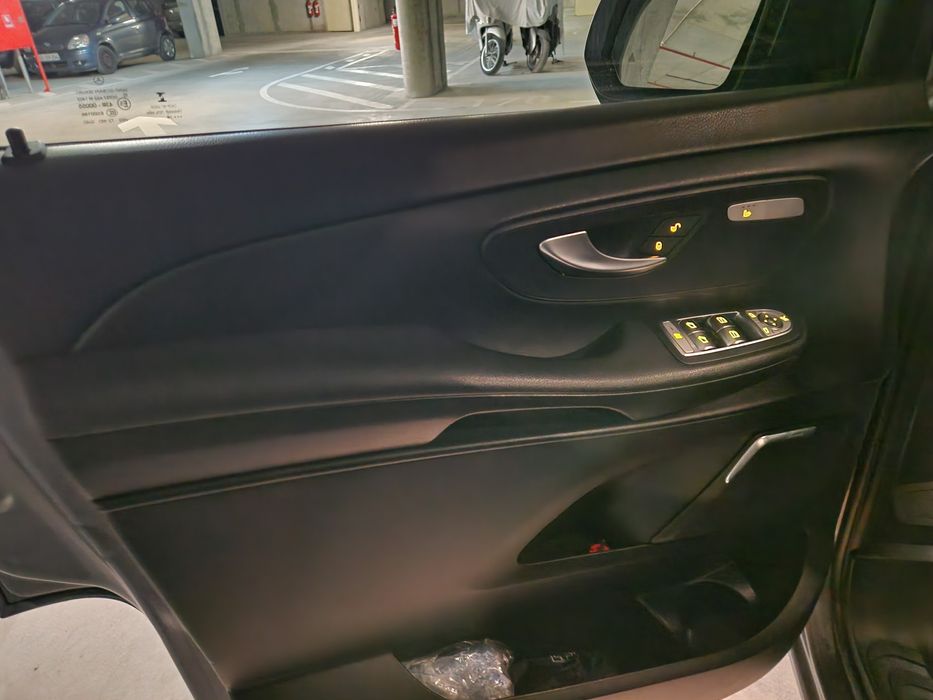 Mercedes- benz V250d