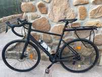 Bicicleta TRIBAN 500 nova