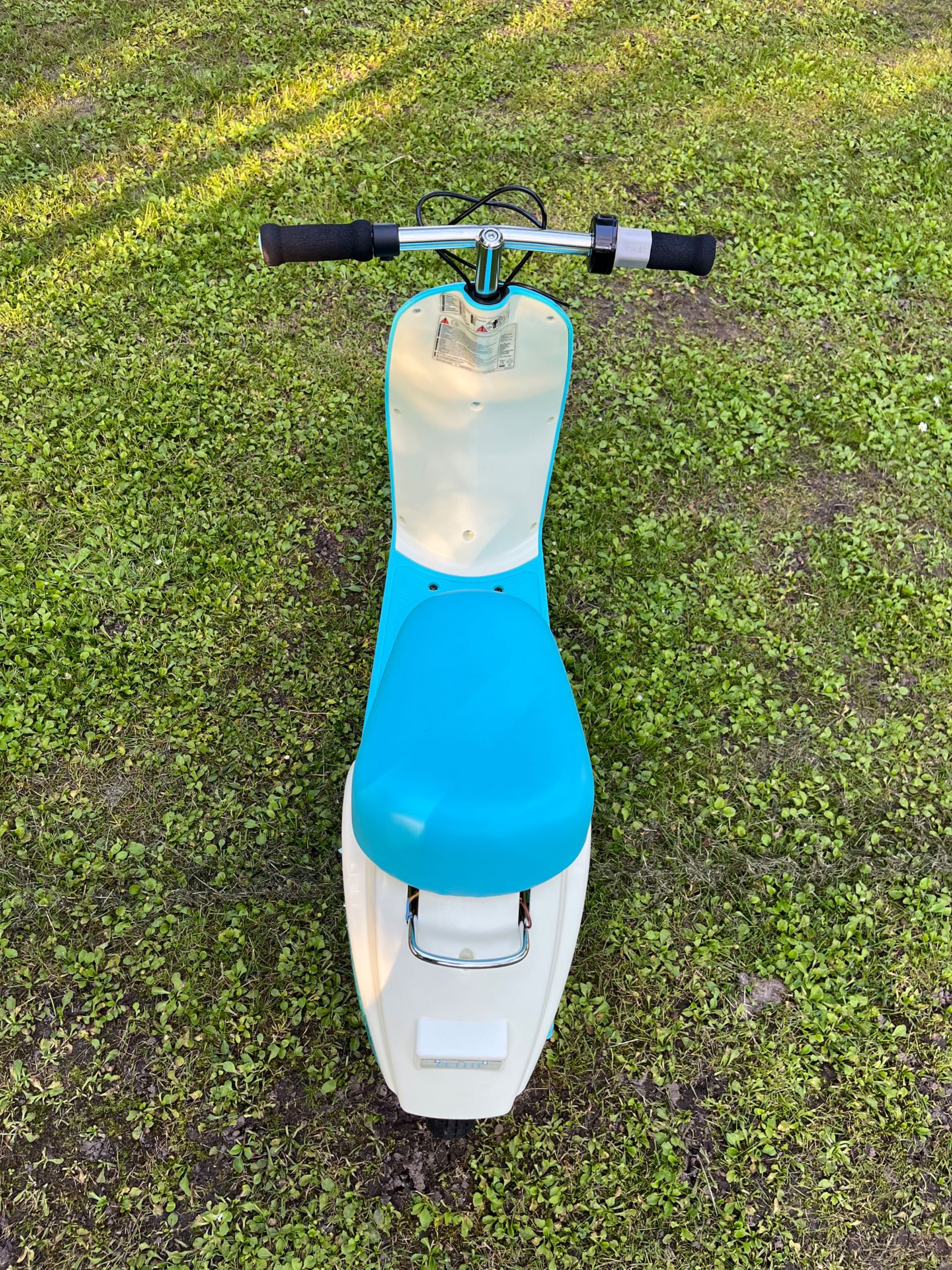Motor Skuter elektryczny dla dzieci Razor Petite   NOWY większy AKU