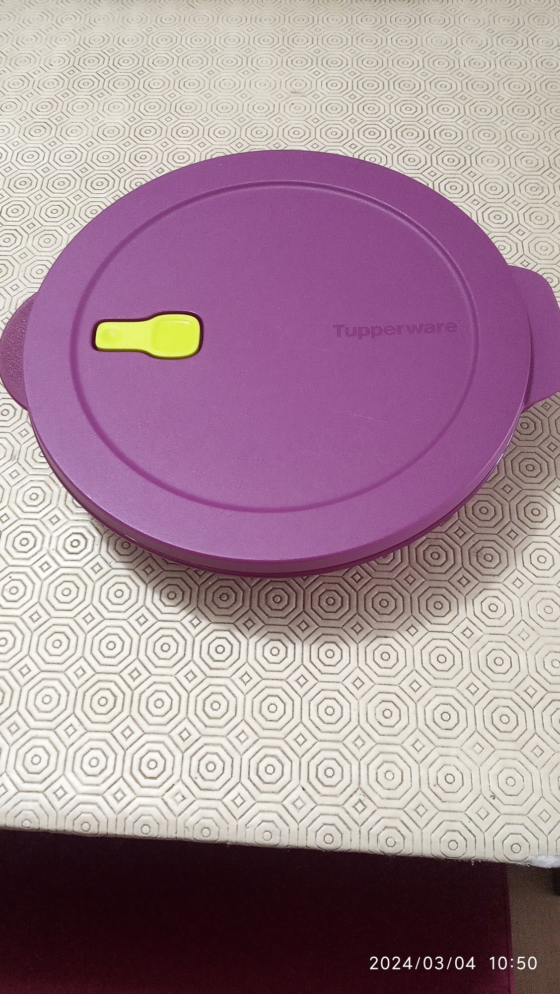 Caixa Tupperware
