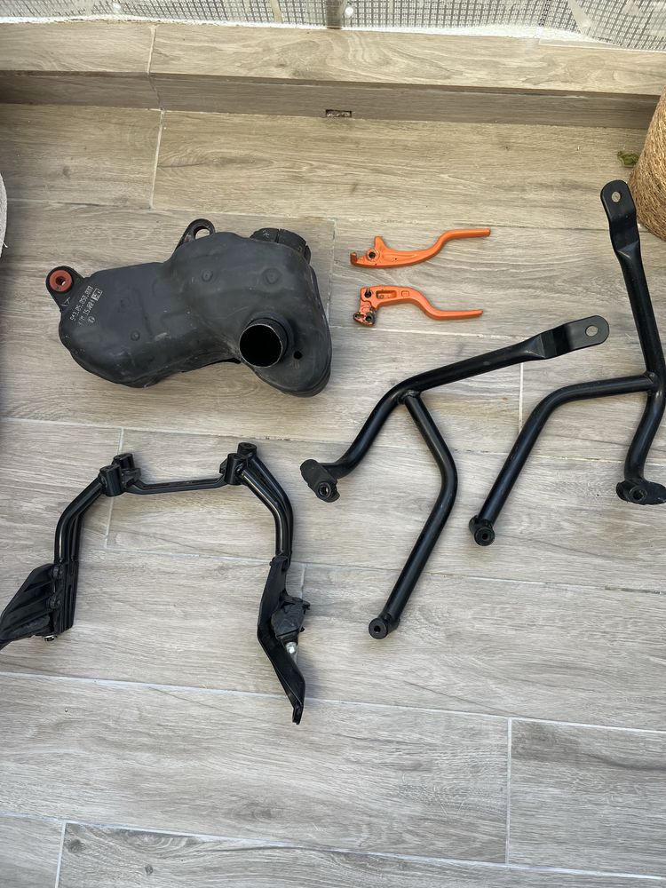 KTM Duke 125 7.800km Ano 2021
