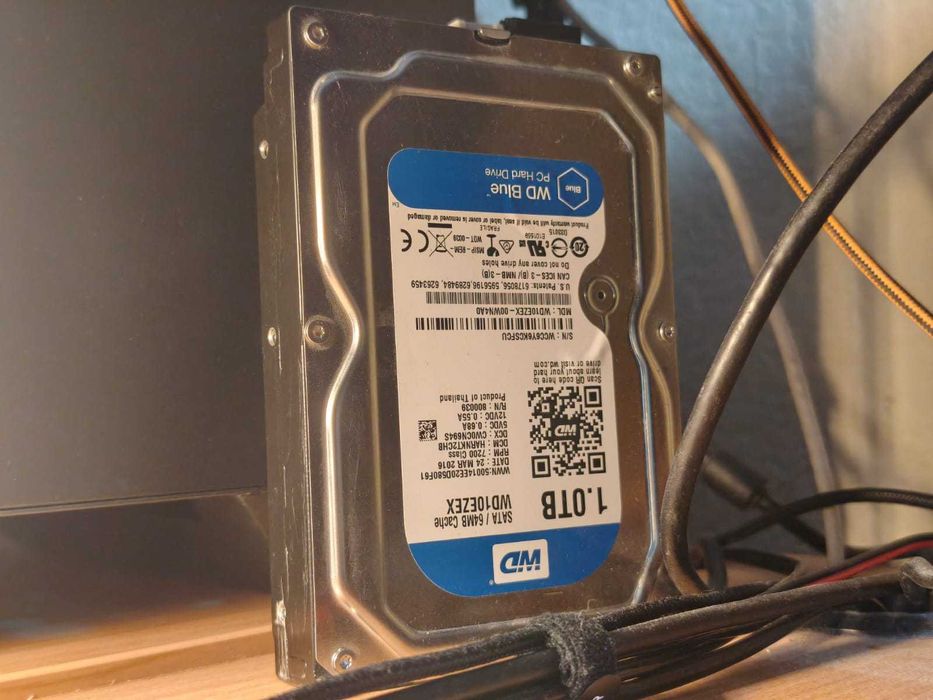 Жорсткий диск Western Digital Blue 1TB 7200rpm WD10EZEX 3.5 SATA III