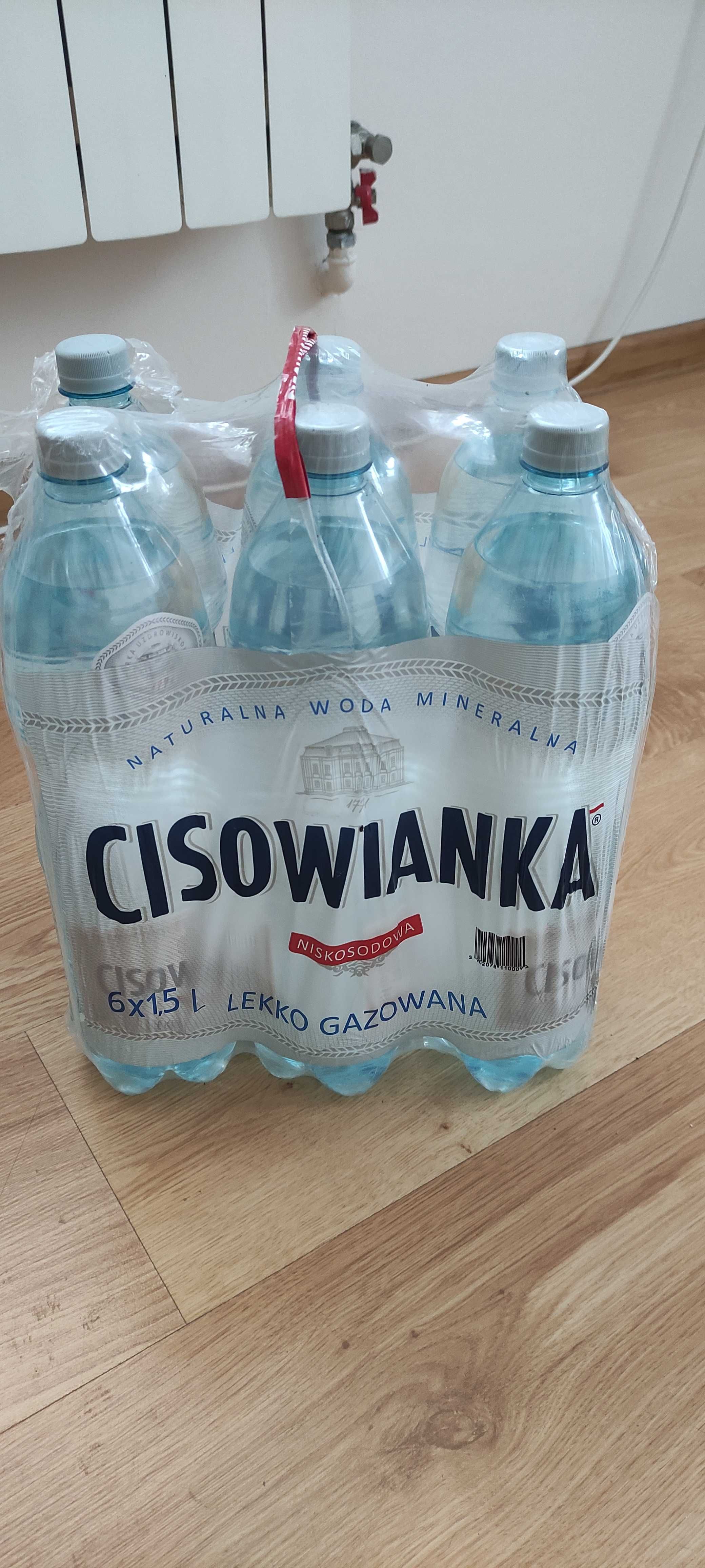 Woda Cisowianka Gazowana / Lekko gazowana 1zł.