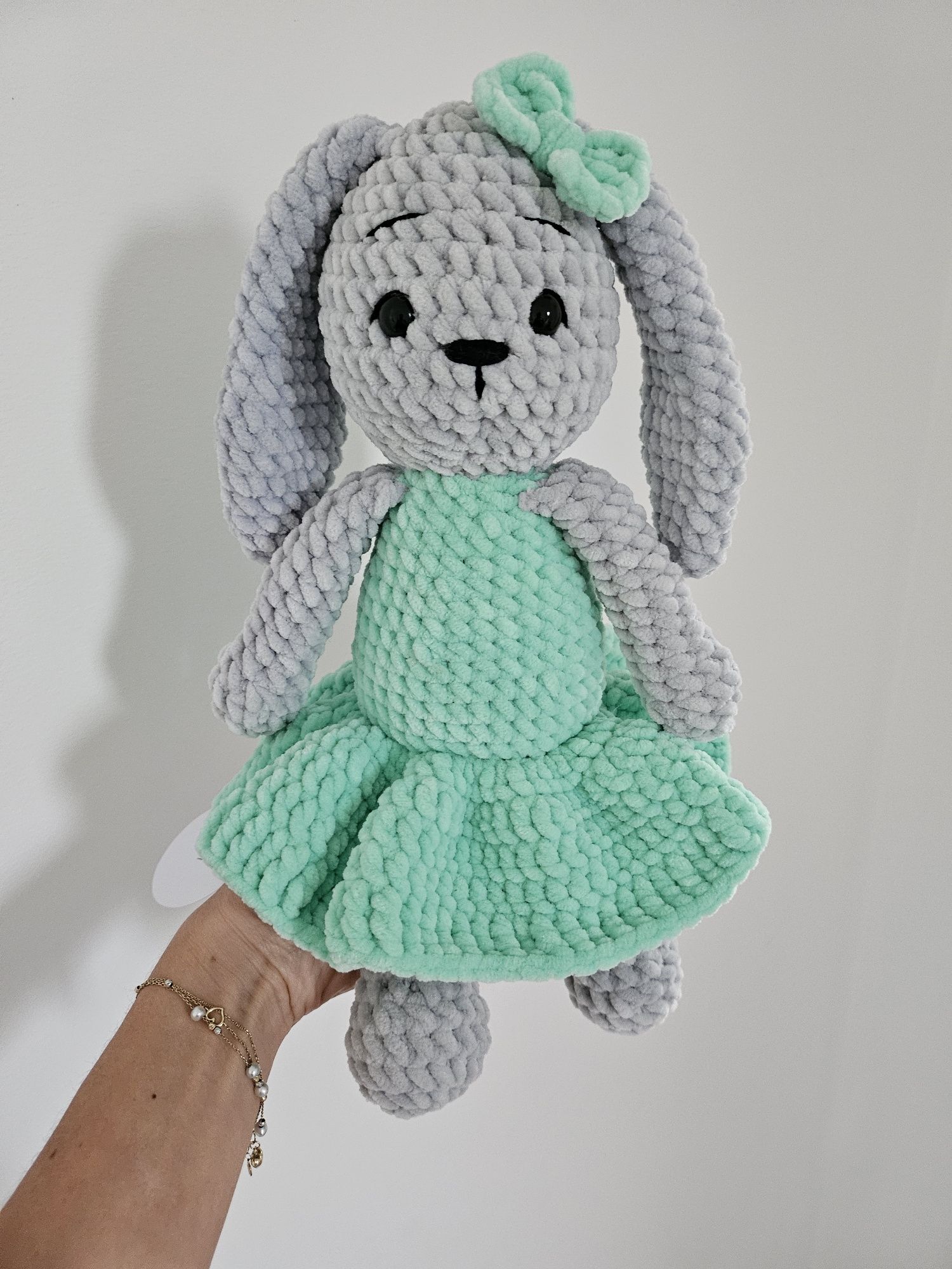 Misia królisia,  maskotka szydełkowa, rękodzieło, hand made