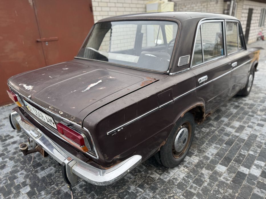 Продам ВАЗ-2103.