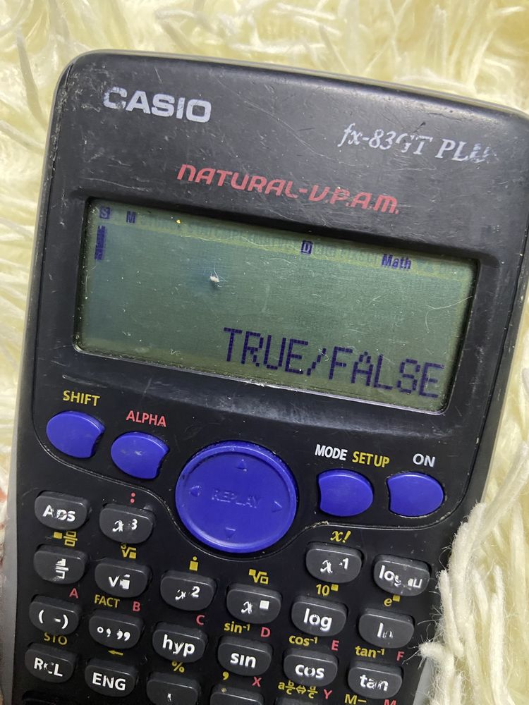 Научный калькулятор Casio fx-83GT PLUS (естественный дисплей)