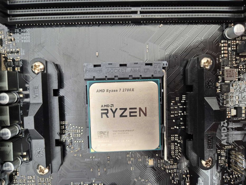 AM4 сет AMD Ryzen 7 2700X 8ядер\16потоків +плата B450 +башта. TRADE-IN