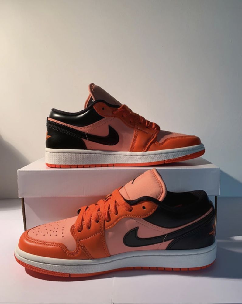 Jordan 1 Low Orange Black (W}