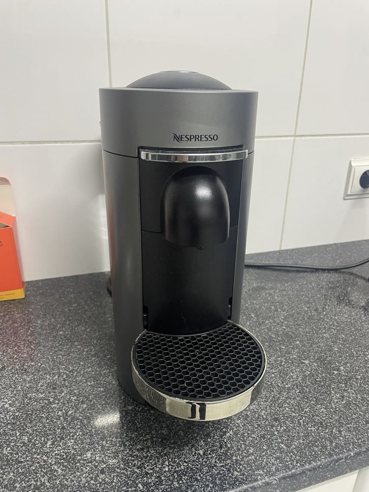 Maquina cafe nespresso vertuoplus …