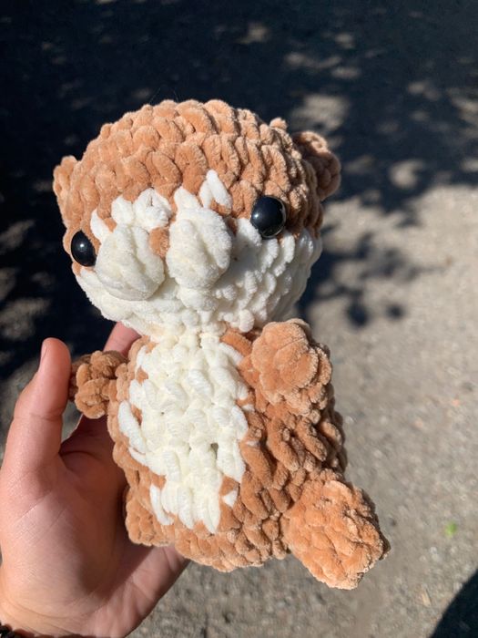 М’яка в’язана іграшка ручної роботи