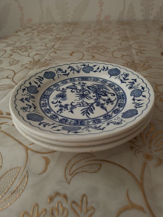 Тарелки Синий лук Буди