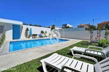Moradia T4 com piscina e jardim - Aver-O-Mar - Póvoa de Varzim