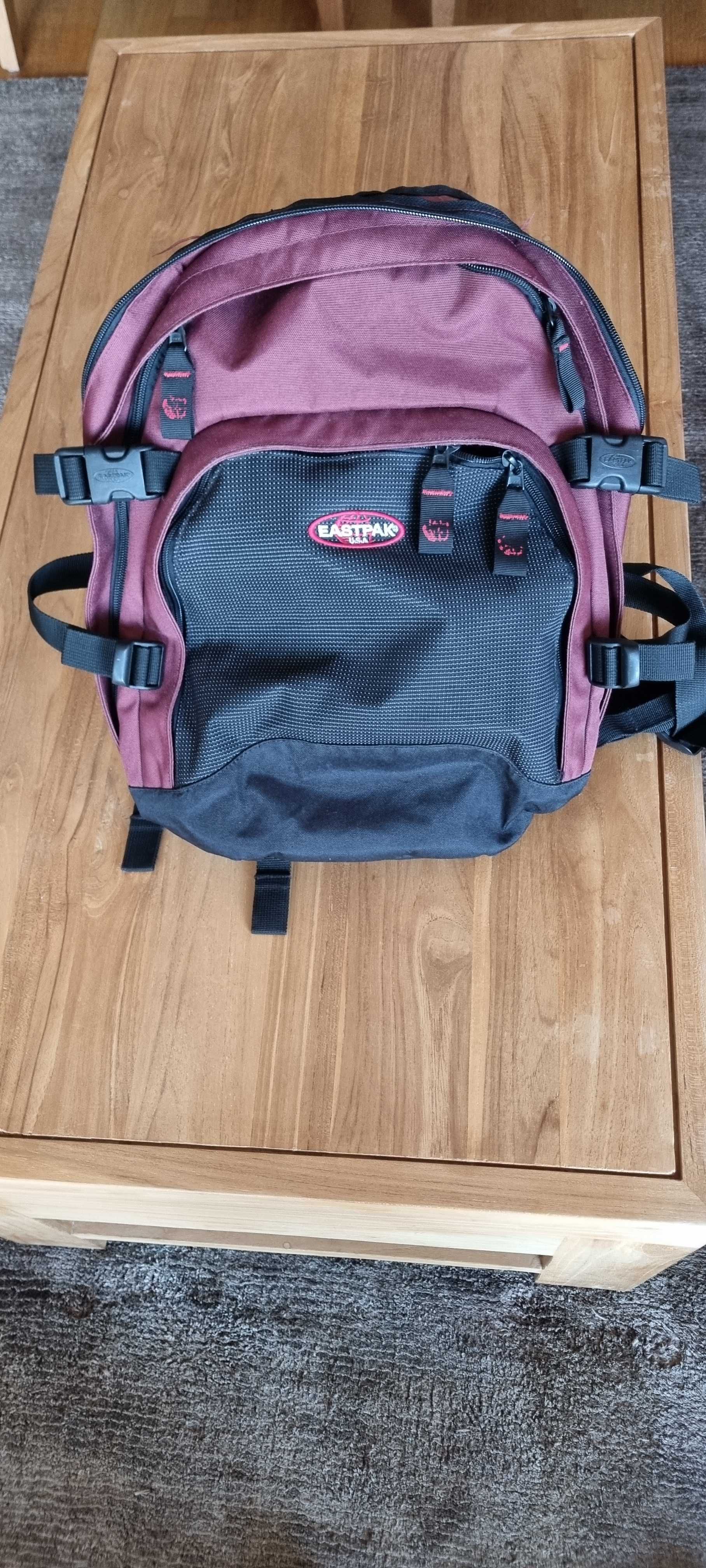 Eastpack ULTIMATE - Mochila grande com 2 compartimentos