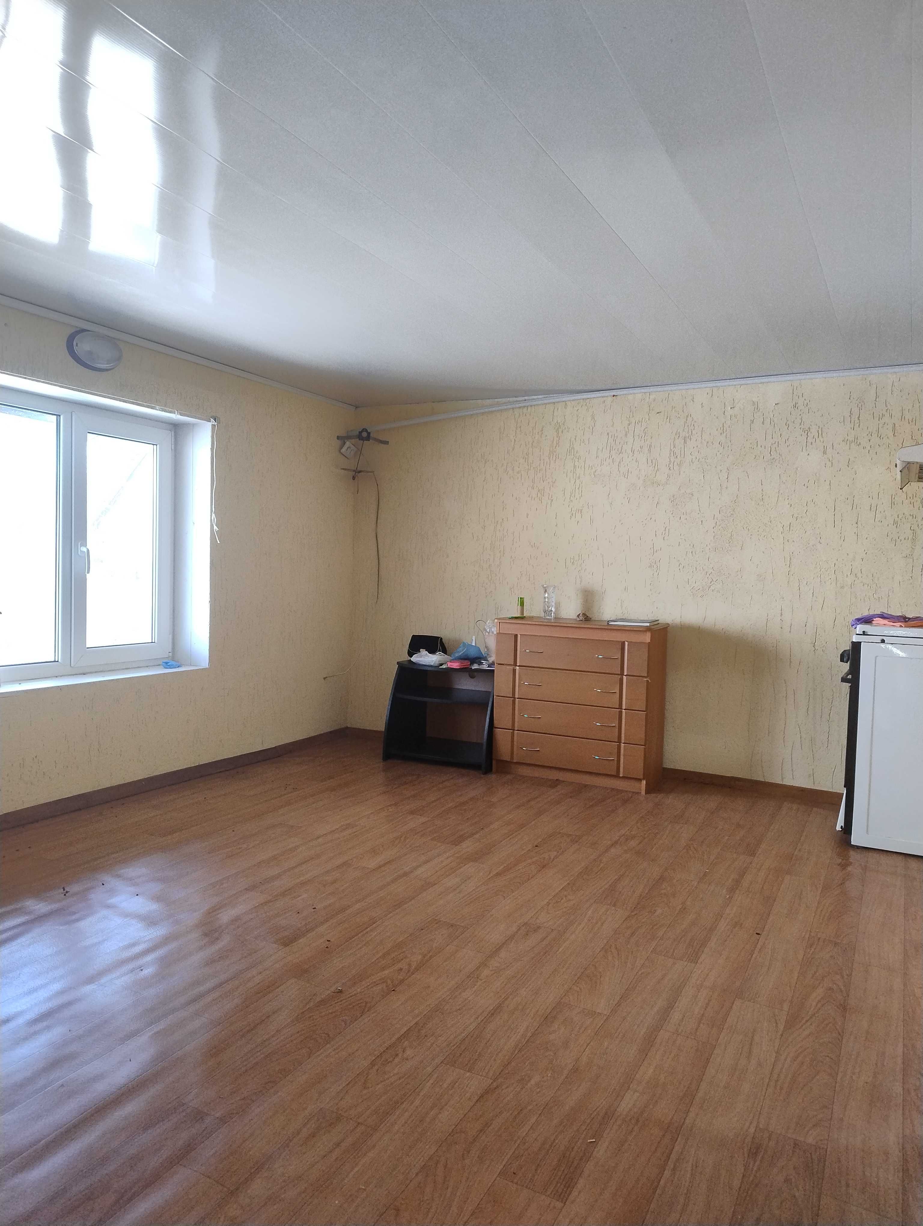 Продам гарний будинок, с. Андріївка, 12 соток, 60 км від Харкова.
